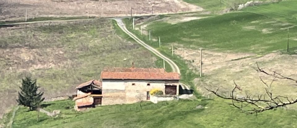 Ferme 5 pièces de 202 m² à Saint-Laurent-de-Chamousset (69930)