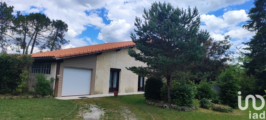 Maison 5 pièces de 170 m² à Le Taillan-Médoc (33320)