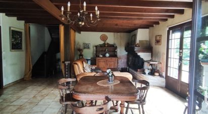 Maison 5 pièces de 170 m² à Le Taillan-Médoc (33320)