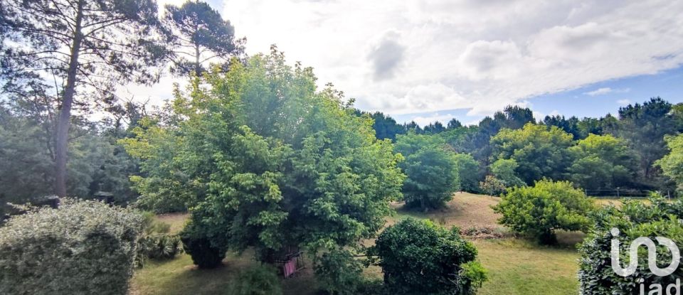 Maison traditionnelle 3 pièces de 100 m² à Bazas (33430)