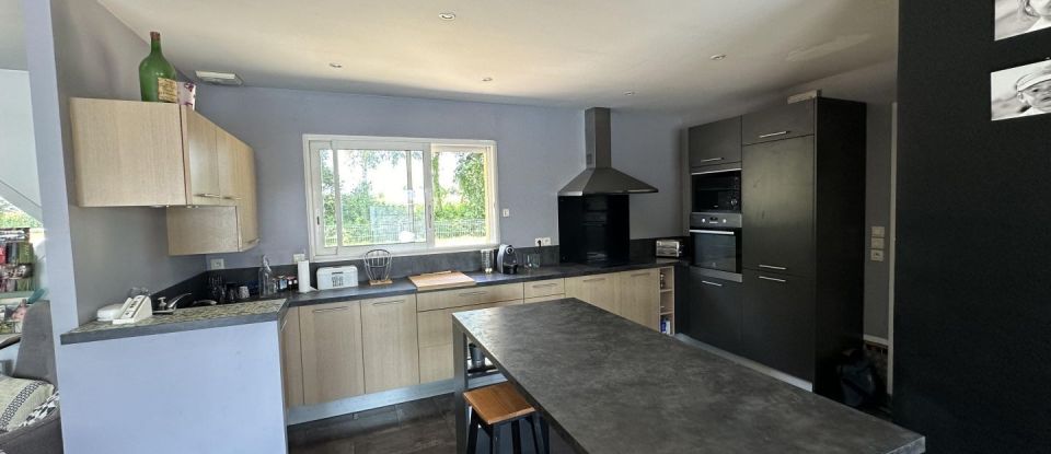 Maison 6 pièces de 130 m² à Saint-Vincent-de-Paul (40990)