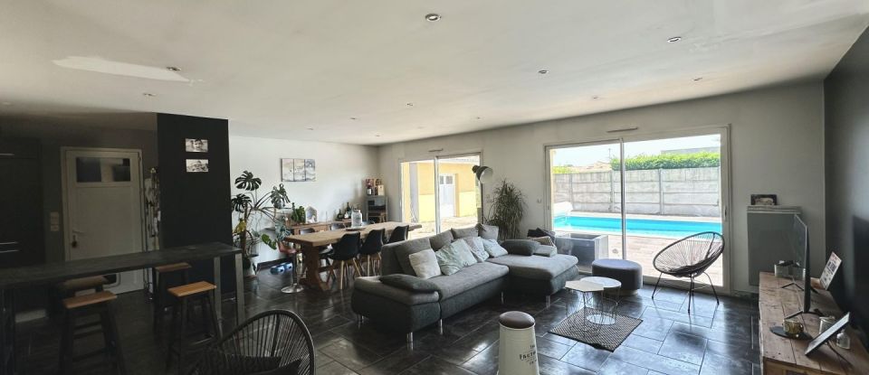 Maison 6 pièces de 130 m² à Saint-Vincent-de-Paul (40990)