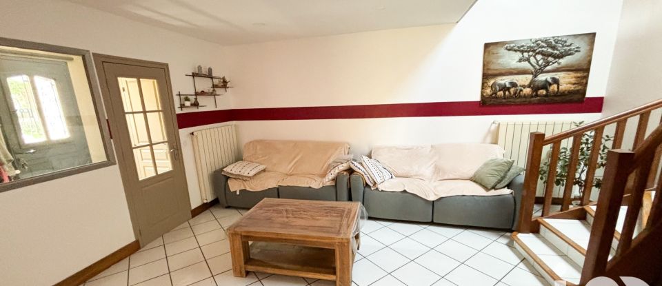 Maison 6 pièces de 140 m² à Machault (77133)