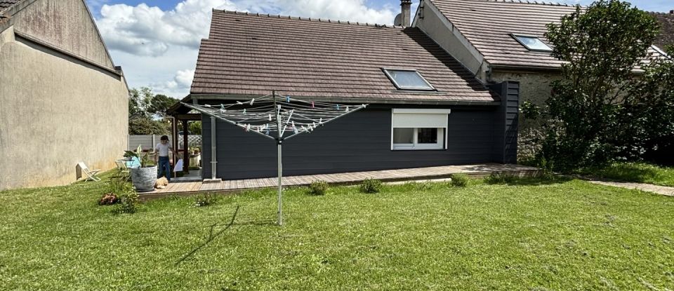 Maison 6 pièces de 140 m² à Machault (77133)