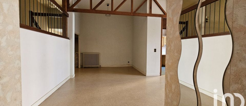 Appartement 6 pièces de 170 m² à Aurillac (15000)