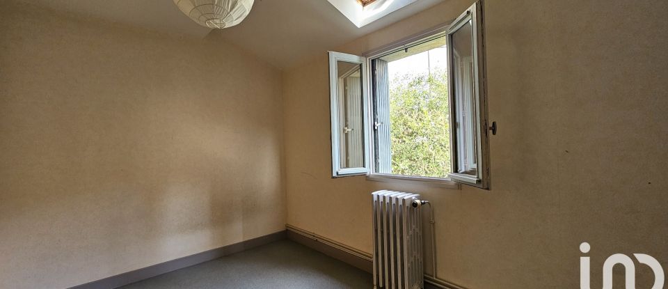 Appartement 6 pièces de 170 m² à Aurillac (15000)