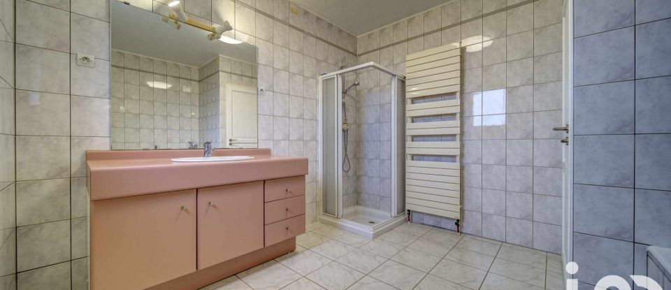 Maison 5 pièces de 136 m² à Adelange (57380)