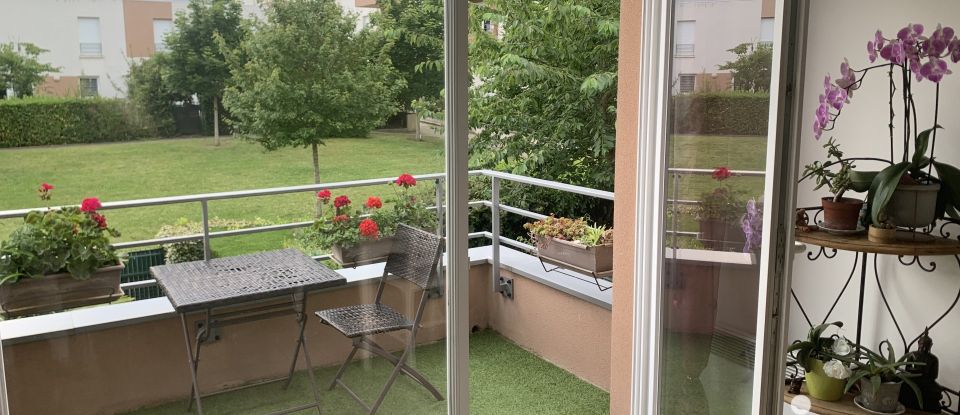 Apartment 3 rooms of 63 m² in Épernon (28230)