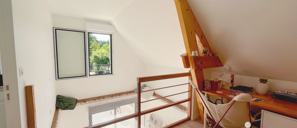 Traditional house 5 rooms of 104 m² in Bourron-Marlotte (77780)