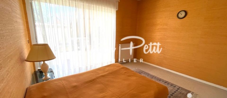 Apartment 6 rooms of 200 m² in Antony (92160)