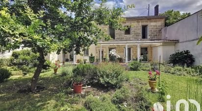 Maison traditionnelle 7 pièces de 240 m² à Bordeaux (33000)
