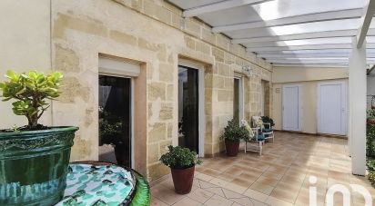 Traditional house 7 rooms of 240 m² in Bordeaux (33000)