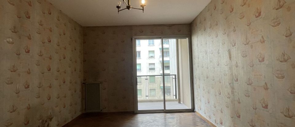 Apartment 3 rooms of 90 m² in Marseille (13006)