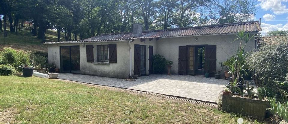 Maison 7 pièces de 333 m² à Gourgé (79200)