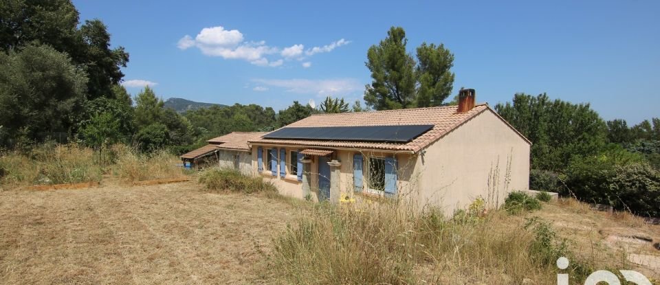 Maison 5 pièces de 116 m² à La Roquebrussanne (83136)