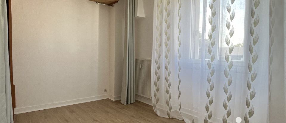 Apartment 3 rooms of 64 m² in Amboise (37400)