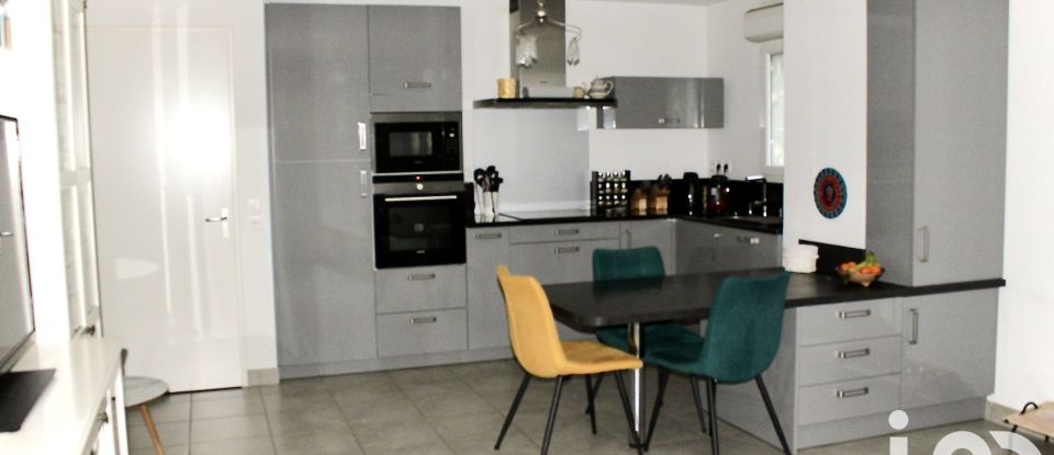 Apartment 4 rooms of 89 m² in Hasparren (64240)