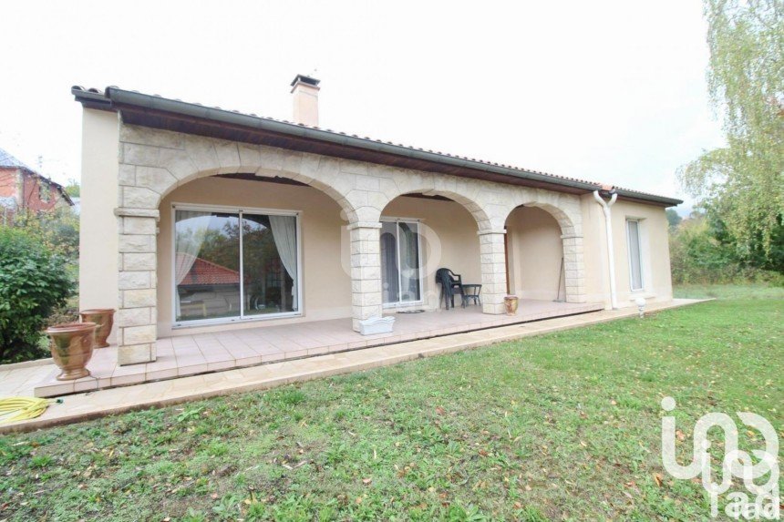 House 4 rooms of 125 m² in Saint-Affrique (12400)