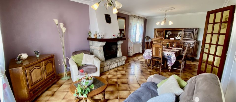 Traditional house 5 rooms of 91 m² in Coëtlogon (22210)