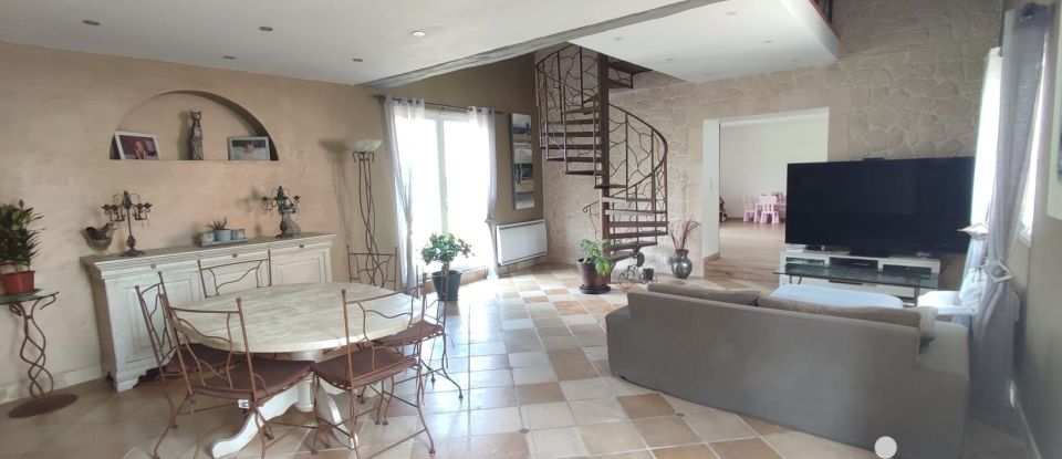 Maison 7 pièces de 184 m² à Mouy-sur-Seine (77480)