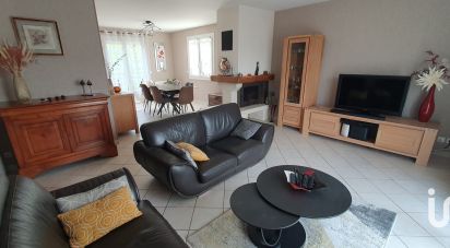 Pavillon 7 pièces de 171 m² à Châtillon-sur-Thouet (79200)