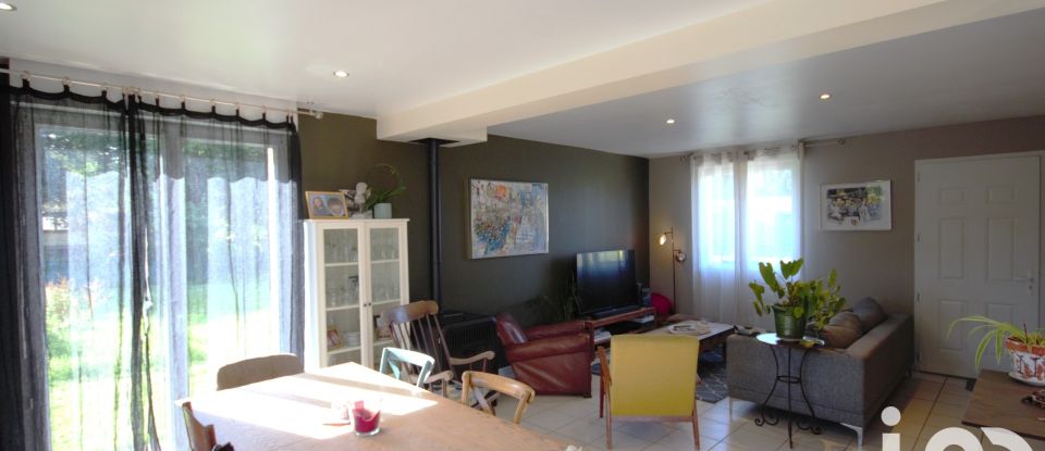 House 8 rooms of 130 m² in Motteville (76970)