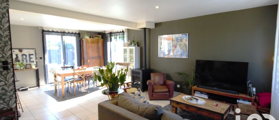 House 8 rooms of 130 m² in Motteville (76970)