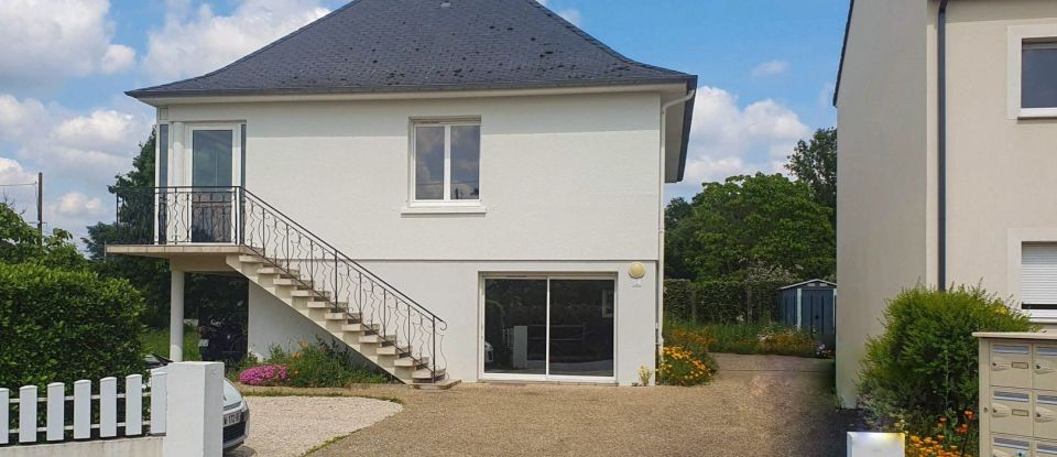 Building in Saint-Jean-de-Braye (45800) of 170 m²