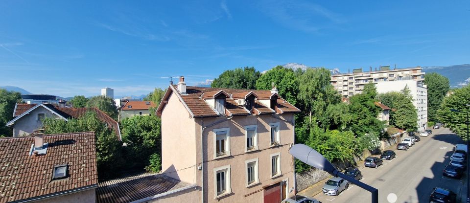 Appartement 3 pièces de 65 m² à Grenoble (38100)