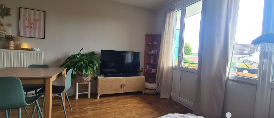 Apartment 4 rooms of 57 m² in Troyes (10000)