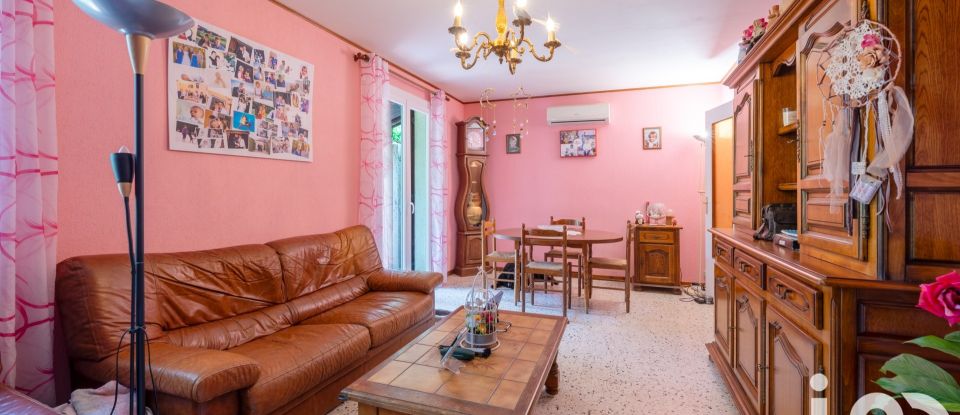 Traditional house 4 rooms of 90 m² in Eyguières (13430)