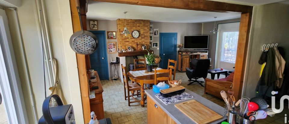 Maison 4 pièces de 77 m² à Chazelet (36170)