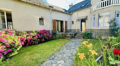 House 8 rooms of 155 m² in Le Bas Ségala (12200)