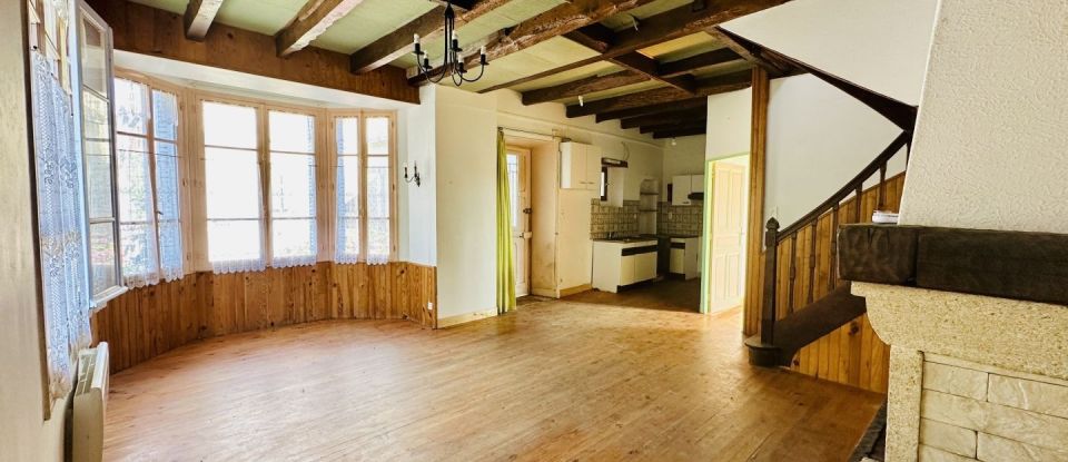 House 8 rooms of 155 m² in Le Bas Ségala (12200)