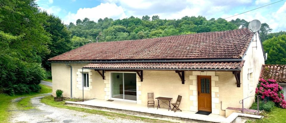 Domaine 11 pièces de 270 m² à Grun-Bordas (24380)