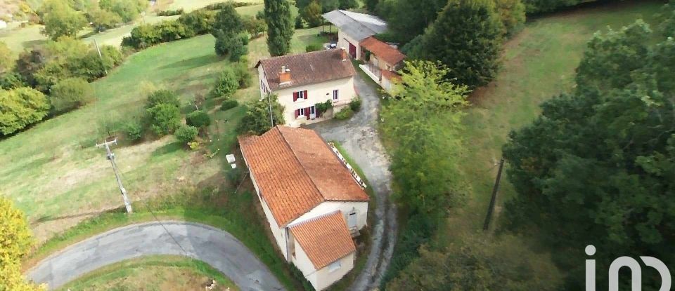 Domaine 11 pièces de 270 m² à Grun-Bordas (24380)