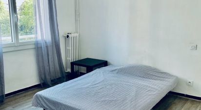 Appartement 4 pièces de 67 m² à Toulon (83000)