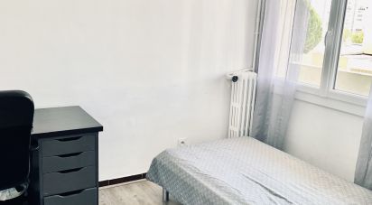 Appartement 4 pièces de 67 m² à Toulon (83000)