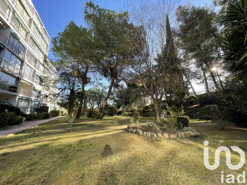 Appartement 4 pièces de 72 m² à Bandol (83150)