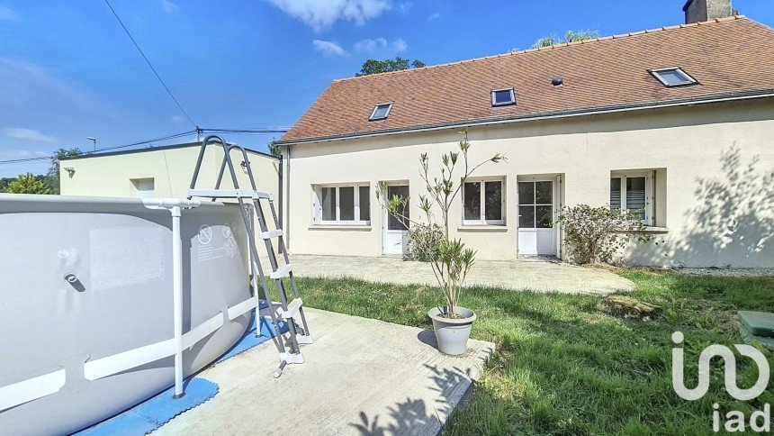 House 6 rooms of 105 m² in Saint-Étienne-de-Chigny (37230)