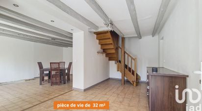 House 6 rooms of 105 m² in Saint-Étienne-de-Chigny (37230)