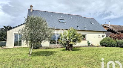 Traditional house 7 rooms of 164 m² in Saint-Palais (18110)