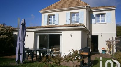 Maison 6 pièces de 125 m² à Saint-Pierre-du-Perray (91280)