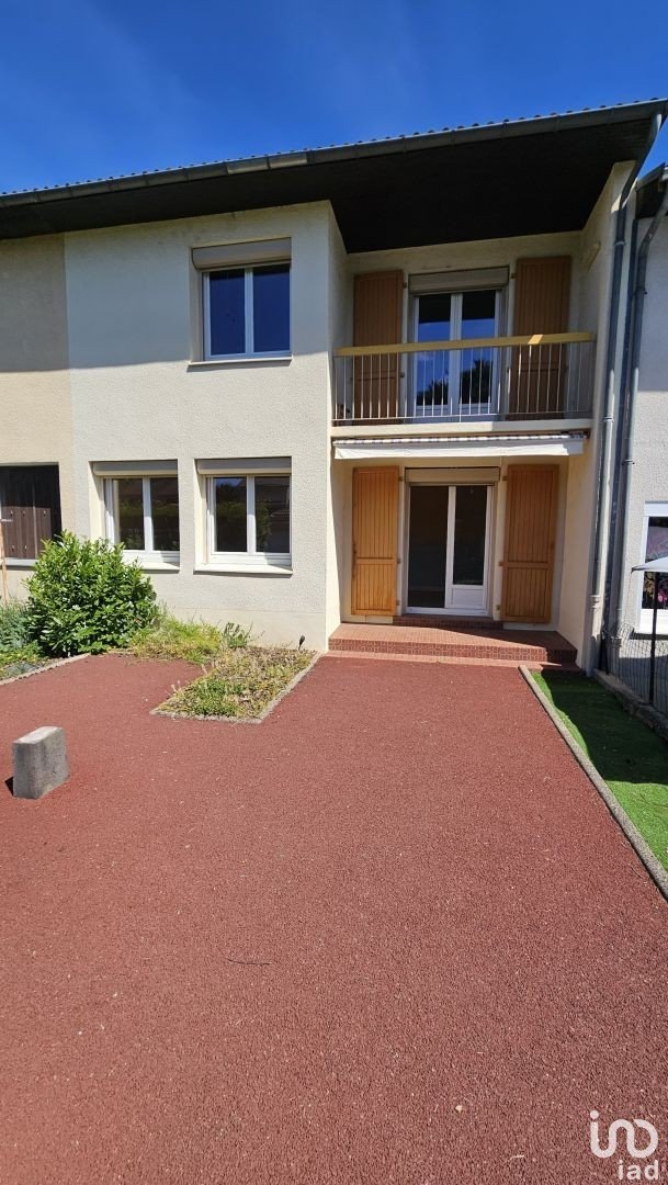 House 4 rooms of 98 m² in Aurillac (15000)