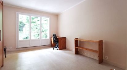 Appartement 4 pièces de 75 m² à Chambéry (73000)