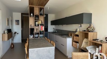 Apartment 3 rooms of 82 m² in Bordeaux (33100)