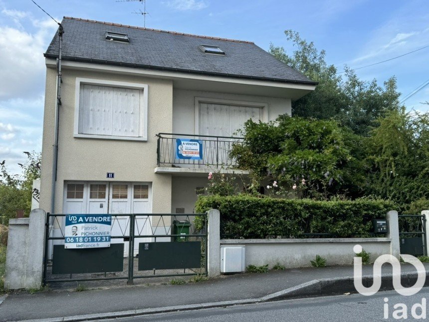 Traditional house 5 rooms of 93 m² in Rennes (35200)