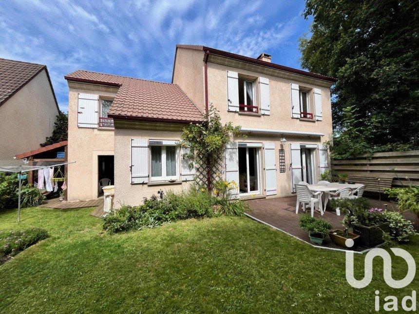 Maison traditionnelle 7 pièces de 128 m² à Brétigny-sur-Orge (91220)