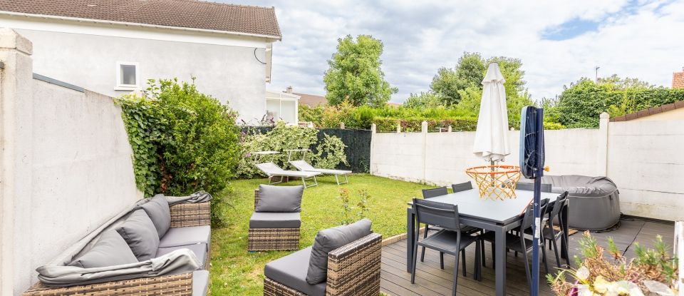 Maison 6 pièces de 115 m² à Athis-Mons (91200)