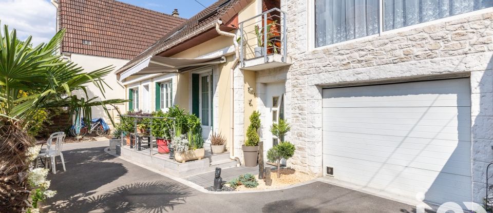 Maison 5 pièces de 112 m² à Athis-Mons (91200)